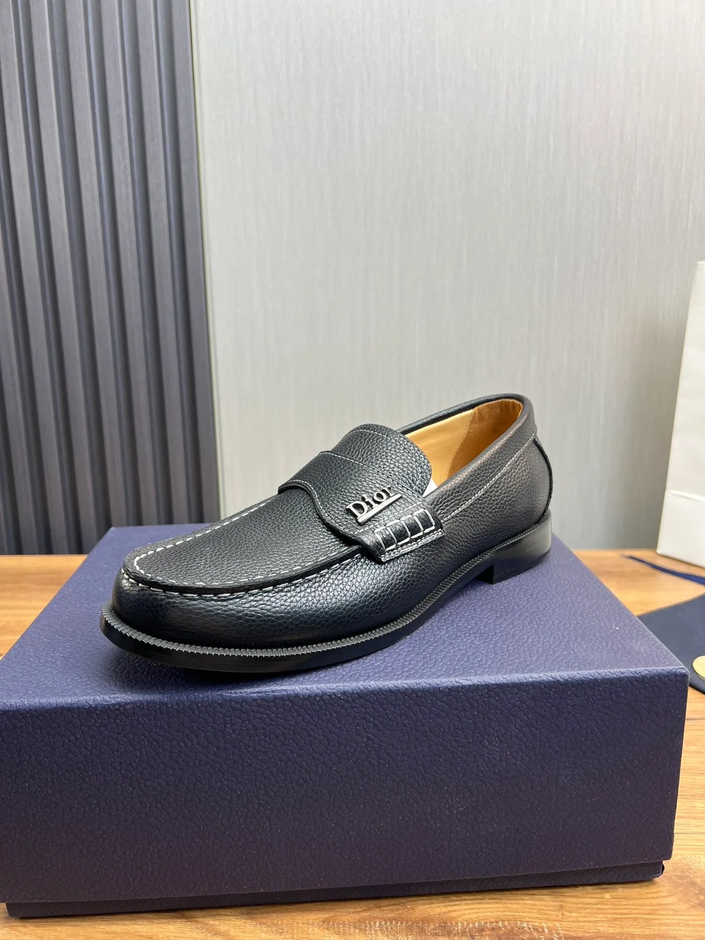 Men's men's shoes💰560💰 Dior men's business casual leather shoes👞all use imported original brand leather, just to create a more comfortable wearing experience, upper: original cowhide➕imported sheepskin lining, original non-slip and wear-resistant rubber outsole✔️36-45 (38.45 non-returnable)